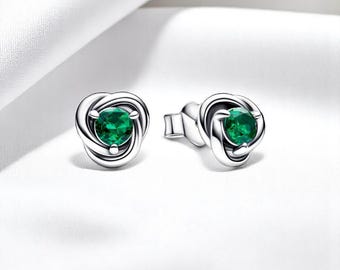 Pendientes de botón con círculo de eternidad y piedra de nacimiento de mayo, joyería de plata de ley, un regalo considerado para ella.