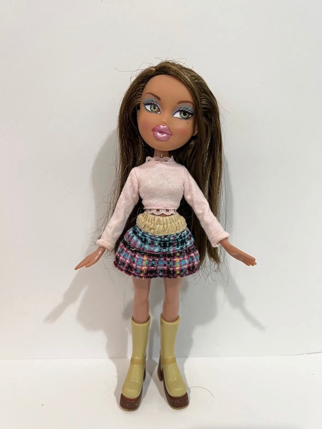 Bratz hotsell campfire yasmin