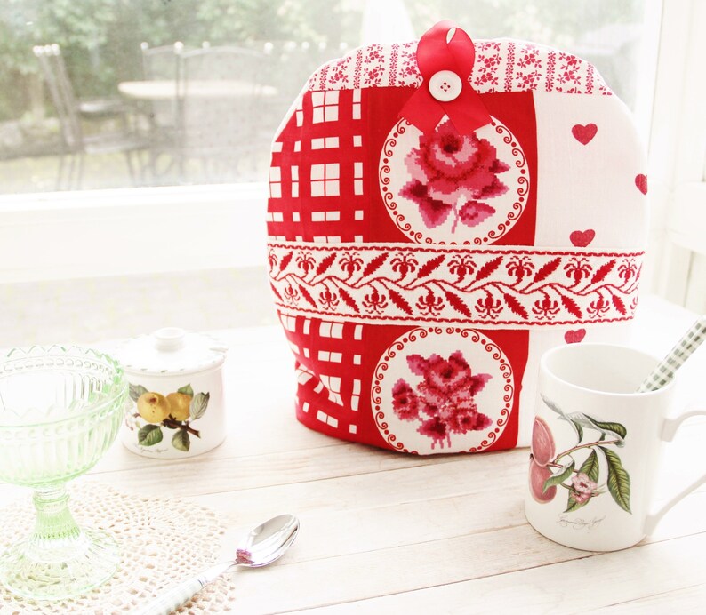 Tea pot cozy coffee pot warmer shabby chic party patchwork cottage country rosy floral heart red white vintage housewarming hostess gift image 1