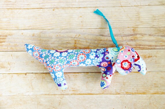 kid toy dog