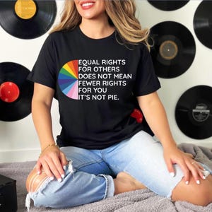 Camiseta unisex Orgullo Arcoíris, Camiseta Igualdad LGBT, Camiseta Activista por la Justicia Social, Camiseta Arcoíris Inclusiva, Regalo del Mes del Orgullo, Camiseta Divertida LGBTQ
