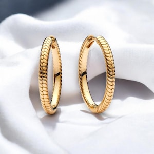 Simple Large Hoop Earrings, Elegant 14k Gold Hoop Earring, Modern Hoop Charm, Minimalist Jewellery, Gold Hoop Earring, Gift For Her