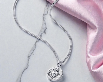 Heart Medallion Charm Necklace Set, Jewellery for Women, Elegant Accessory Collection for Everyday Wear, Gift for Her