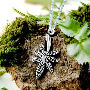 925 Sterling Silver Leaf Necklace – Nature Inspired Jewelry, Silver Leaf Design Necklace, Special for Nature Lovers Gift, Unisex Design