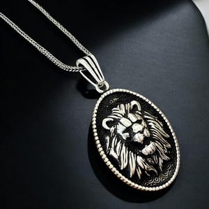 Handcrafted Silver Lion Head Pendant Necklace - Lion head silver necklace for men -Lion Gift - Lion Men Pendant -Birthday Gift -Gift for him