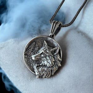 Silver Wolf Necklace - Unique wolf Gift Pendant- 3D Handmade Wolf Pendant- Anniversary Gift - Birthday Gift - Christmas Gift