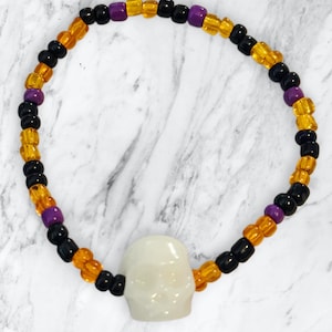 Glow-in-the-dark Skeleton bead bracelet Bracelet • Halloween jewelry • Glow jewelry • Horror jewelry • Gothic • Skull jewelry