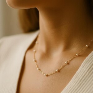 Dainty Gold Pearl Necklace,Minimalist Freshwater Pearl Chain,Multiple Pearl Necklace,Wedding Necklace, Tiny Pearl Necklace,Bridesmaid Gifts