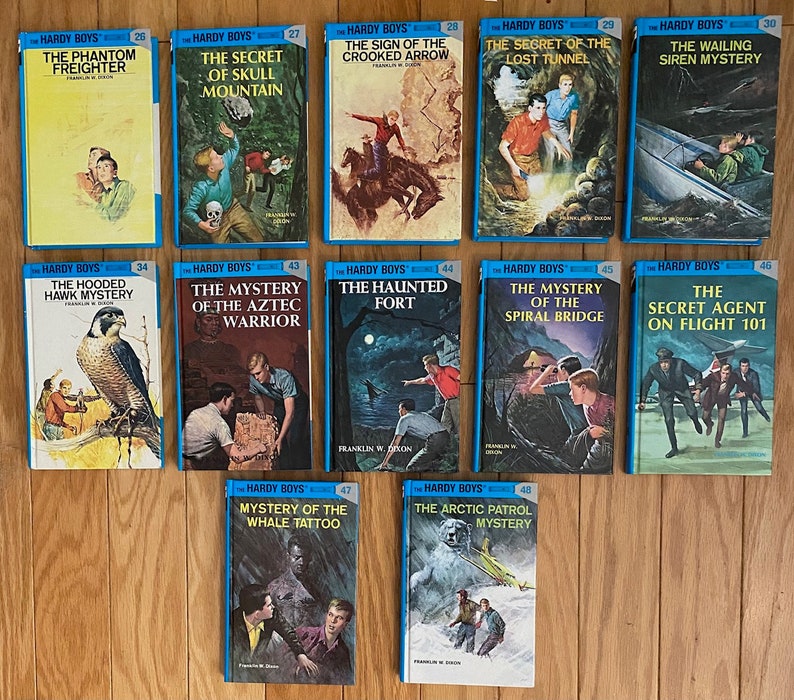 Nancy Drew Hardy Boys Books: Newer, Glossy Flashlight Hardcovers Paperbacks Cameo, Ex-Library Lots to Choose From image 4