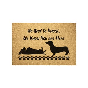 Dachshund Doormat - Funny Weiner Welcome Mat - Cute Gift for Dog Lovers & Sausage Dog Fans - Unique Home Décor