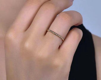 Anello con perline in oro, anello impilabile in oro bianco, anello sottile in oro, anello in oro massiccio 14k, anello semplice in oro, anelli impilabili minimalisti e delicati per donna