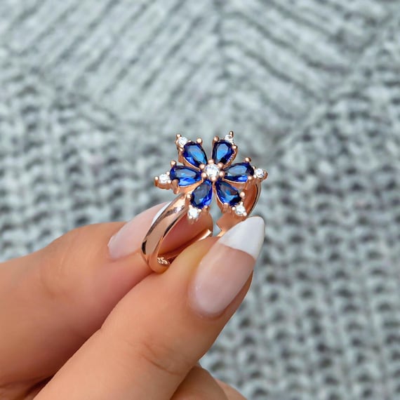 Daisy Flower Sapphire Ring, Dainty Little Flower Ring for Her