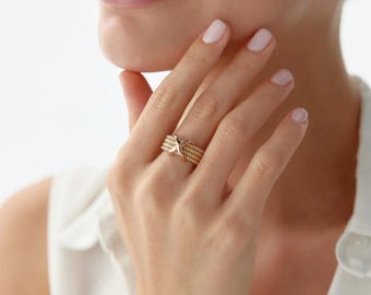 14K Gold Kreuz Ring, X Criss Cross Ring, Statement Ring, Crisscross Ring, Wrap Schmuck, Liebesknoten Ring, zierliche Versprechen Ring, Brautjungfer Geschenk