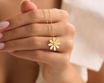 Collana con margherite in argento 925 carati, collana con fiori delicati, gioielli minimalisti, collana placcata oro, regali per la fidanzata, gioielli floreali delicati