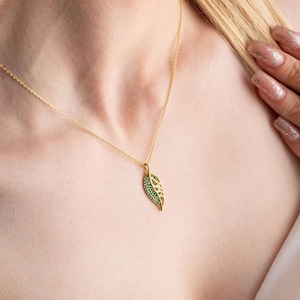 Emerald Leaf Necklace, Dainty Bridal Necklace, Green Leaf Necklaces for Women, Olive Branch Gold Necklace, Nature Inspired Silver Necklace