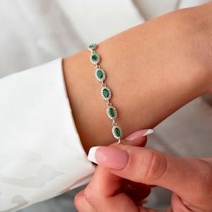 Green Emerald Tennis Bracelet, Dainty Birthstone Chain Bracelets for Her, Jewelry for Wife, Gemstone Gold Bracelet, Wedding Engagement Gifts