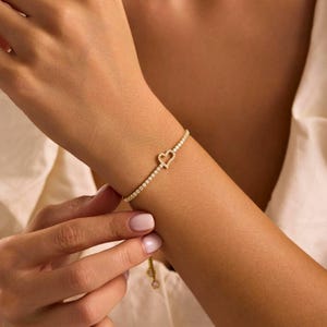 Mini Heart Tennis Bracelet, Bracelet for Women, Bridal Gifts, Wedding Jewelry, Sterling Silver CZ Chain Bracelet, Stacking Diamond Bracelet