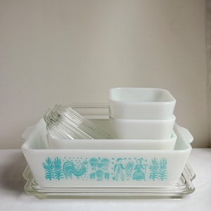 Vintage Pyrex Refrigerator Dish Set – Amish Butterprint – 8 Piece Complete Set