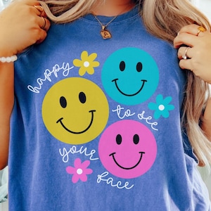 Comfort Colors® schattig lerarenshirt, lerarenshirt, terug naar school-shirt voor leraar, cadeaus, blij om je gezicht te zien, shirt voor eerste schooldag