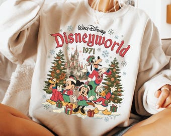 Retro Micky und Freunde Weihnachten Sweatshirt, Disneyland Sweatshirt, Vintage Disneyland Weihnachten Sweatshirt, Weihnachtsfamilie Passendes Geschenk
