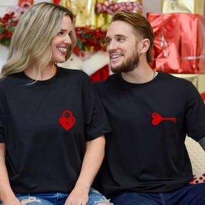 Camiseta con candado y llave en forma de corazón, camisetas a juego para parejas, regalo de boda, regalo de San Valentín para parejas, camiseta de amor, camisetas con llave y candado, regalo de San Valentín