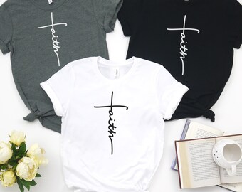 Camiseta Fé,Camiseta Fé Cruz,Presente Cristão,Presente Fé,Camisetas Cristãs,Camiseta Amor e Graça,Cruz Vertical,Jesus,Camiseta Religiosa,Igreja