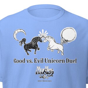 Camiseta, Mythos: Lock & Key, arte de la carta de duelo del unicornio del bien contra el mal
