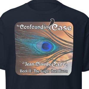 Maglietta: Copertina del libro II, Il caso confondente di Jean-Claude Carré, un libro di avventure fantasy misterioso, spettrale e steampunk