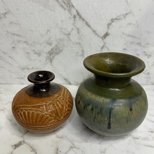 Bundle of 2 adorable vintage art pottery bud vases