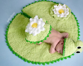 CROCHET PATTERN Baby Frog on Lily Pad Hat and Rug