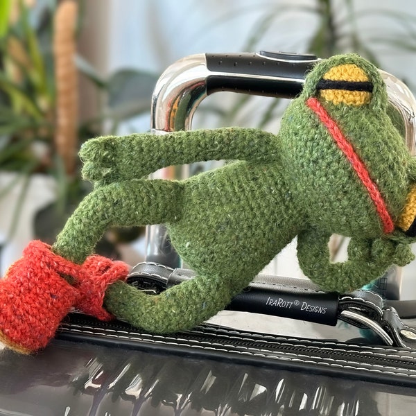 CROCHET PATTERN Jabka The Traveling Frog Amigurumi