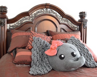 CROCHET PATTERN Josefina and Jeffery Elephant Pillow