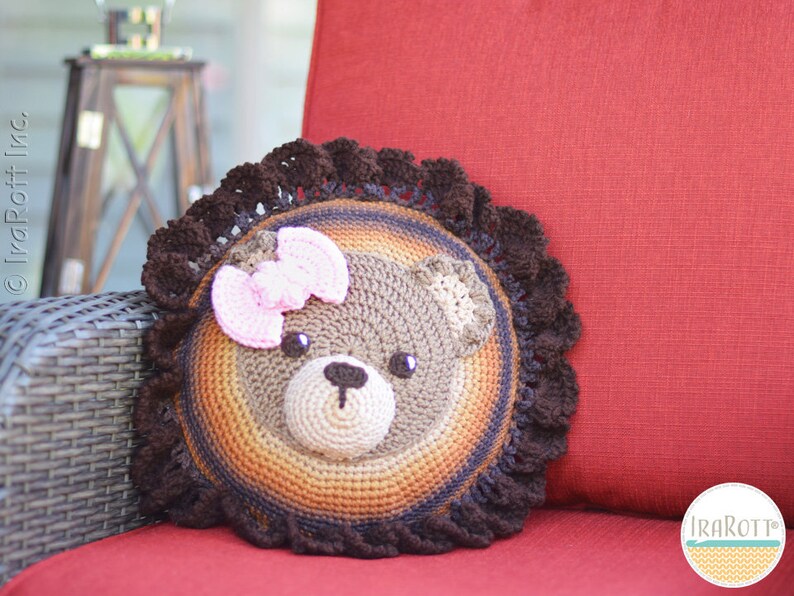 CROCHET PATTERN Cuddles The Classic Bear Pillow Bild 3