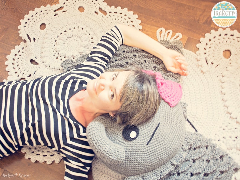 CROCHET PATTERN Josefina and Jeffery Elephant Pillow image 6