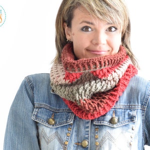 CROCHET PATTERN Cake Craze Chunky Cowl image 6