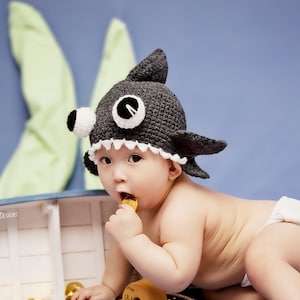 CROCHET PATTERN Spike the Shark Hat