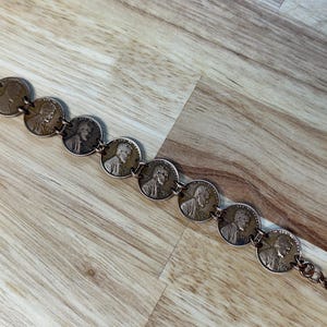 Penny Bracelet Women’s. Very unique, handcrafted piece, sure to attract plenty of looks. Copper can also have health benefits when wearing.