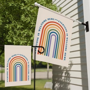 Bandera de jardín "Todos son bienvenidos aquí": Decoración retro inclusiva con arcoíris