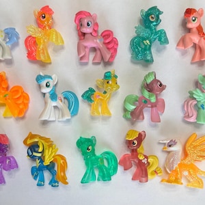My Little Pony Blind Bag Toys. Assorted ponies. Mini Figures and Cake Toppers