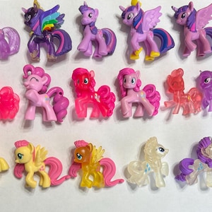My Little Pony Blind Bag Toys. Assorted ponies. Mini Figures and Cake Toppers