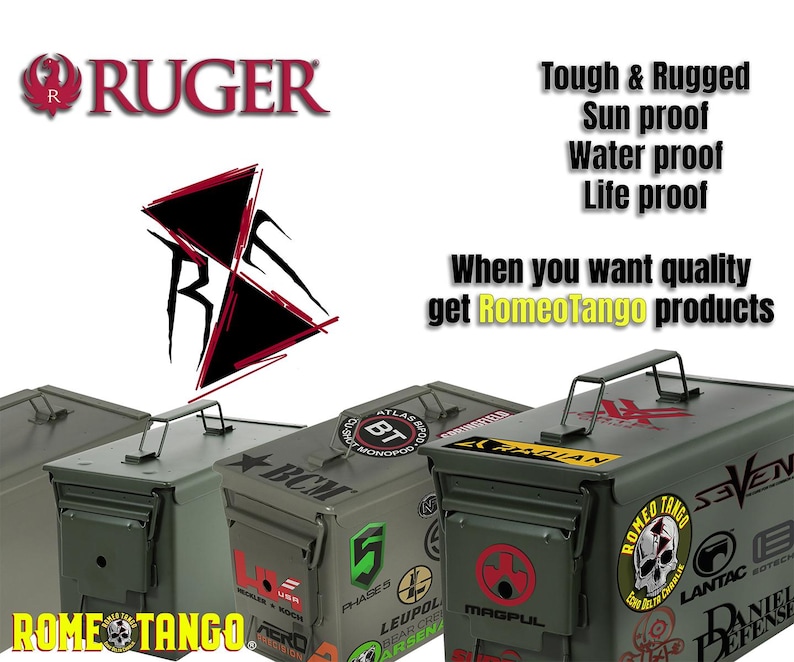 Puede incluir: Varias cajas de munici&oacute;n met&aacute;licas de color verde oliva con asas negras y varias pegatinas de marcas. La imagen incluye el logotipo de Ruger y el texto "Tough & Rugged, Sun proof, Water proof, Life proof". Tambi&eacute;n es visible el texto "When you want quality get RomeoTango products".