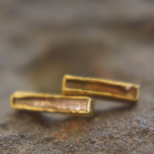 rose Gold bar Studs//Tiny Earrings //bar shape Earrings//bar rose gold stud// Wedding Earrings//hammered gold studs//solid  rose gold