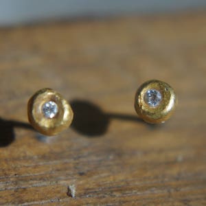 gold diamond stud earrings//solid 24k gold Diamond studs//tiny gold stud earrings// gold diamond earrings//24k gold diamond earrings