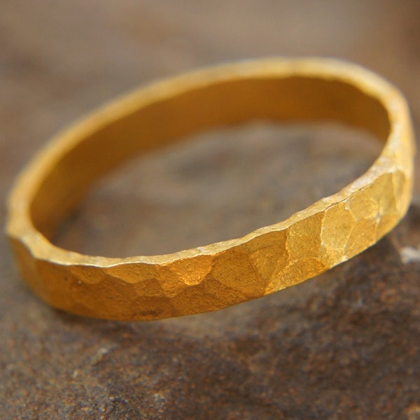 24k alianza de la boda / 24k oro amarillo / / martillado artesanal hecho a mano / / anillo de oro fino / / anillo de oro de la hombre / / unisex oro sólido anillo de la banda de la boda del oro / / 24k