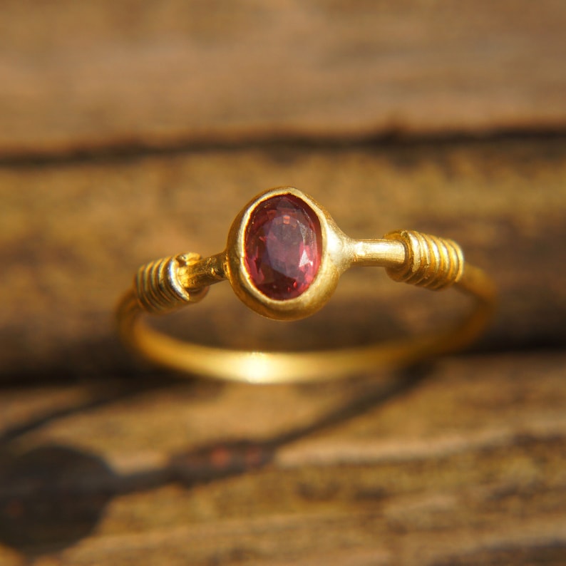 24k gold red sapphire ring//artisan red sapphire ring//24k gold ring//24k gold hand made sapphire ring//artisan gold sapphire ring image 2