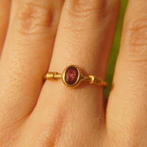 24k gold red sapphire ring//artisan red sapphire ring//24k gold ring//24k gold hand made sapphire ring//artisan gold sapphire ring image 3