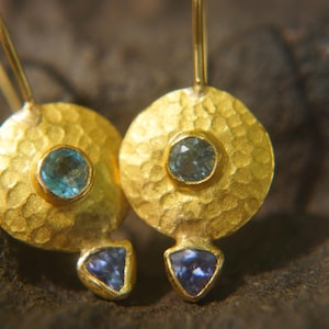 24k Gold dangle topaz earring//multi stone dangle//rustic organic gold earrings//24k tanzanite earrings//Gold topaz earrings