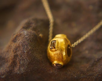 24k guld diamanthänge// guldkulhalsband// 24k berlockhänge// massivt guldkula// 24k guldhänge// massivt guldberlock// 24k guldhalsband