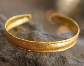 Massives 22k Gold Armband / / Größe 22k Gold Armband / / 22k Gold usbekische Tradition Armband / / Gold gehämmert Frauen Männer Armband / / Handwerker Armband