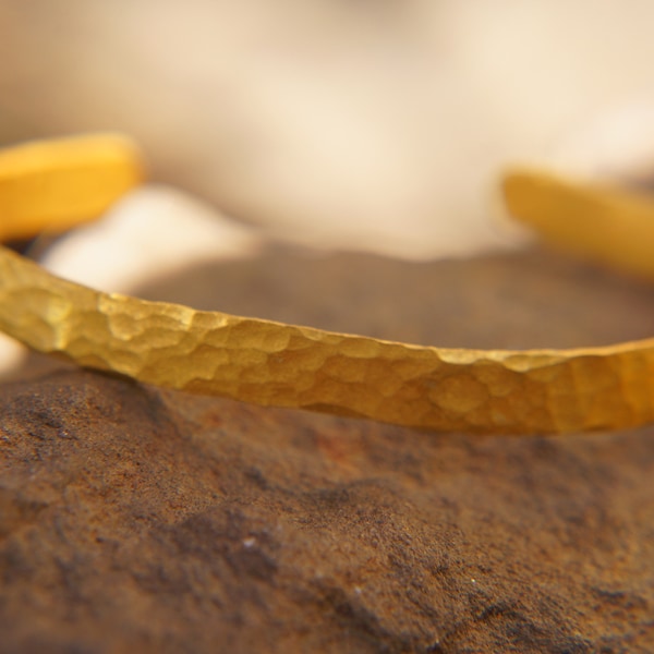 Pulsera de oro macizo de 24 k // Pulsera de oro de 24 k de tamaño considerable // Pulsera de oro de 24 k de la Antigua Roma // Pulsera de oro macizo martillado para mujer y hombre // Pulsera artesanal